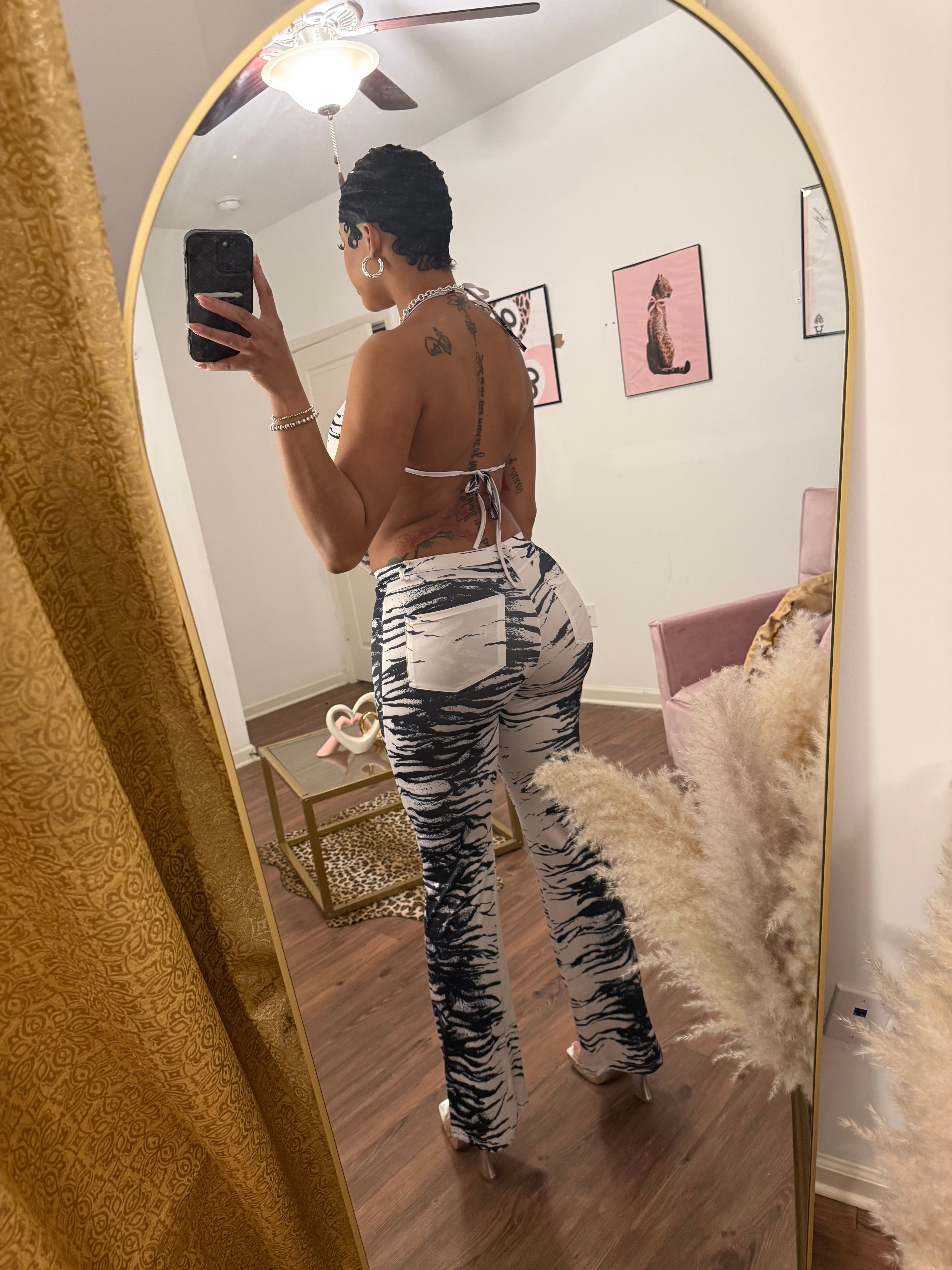 Stripe seduction 🦓