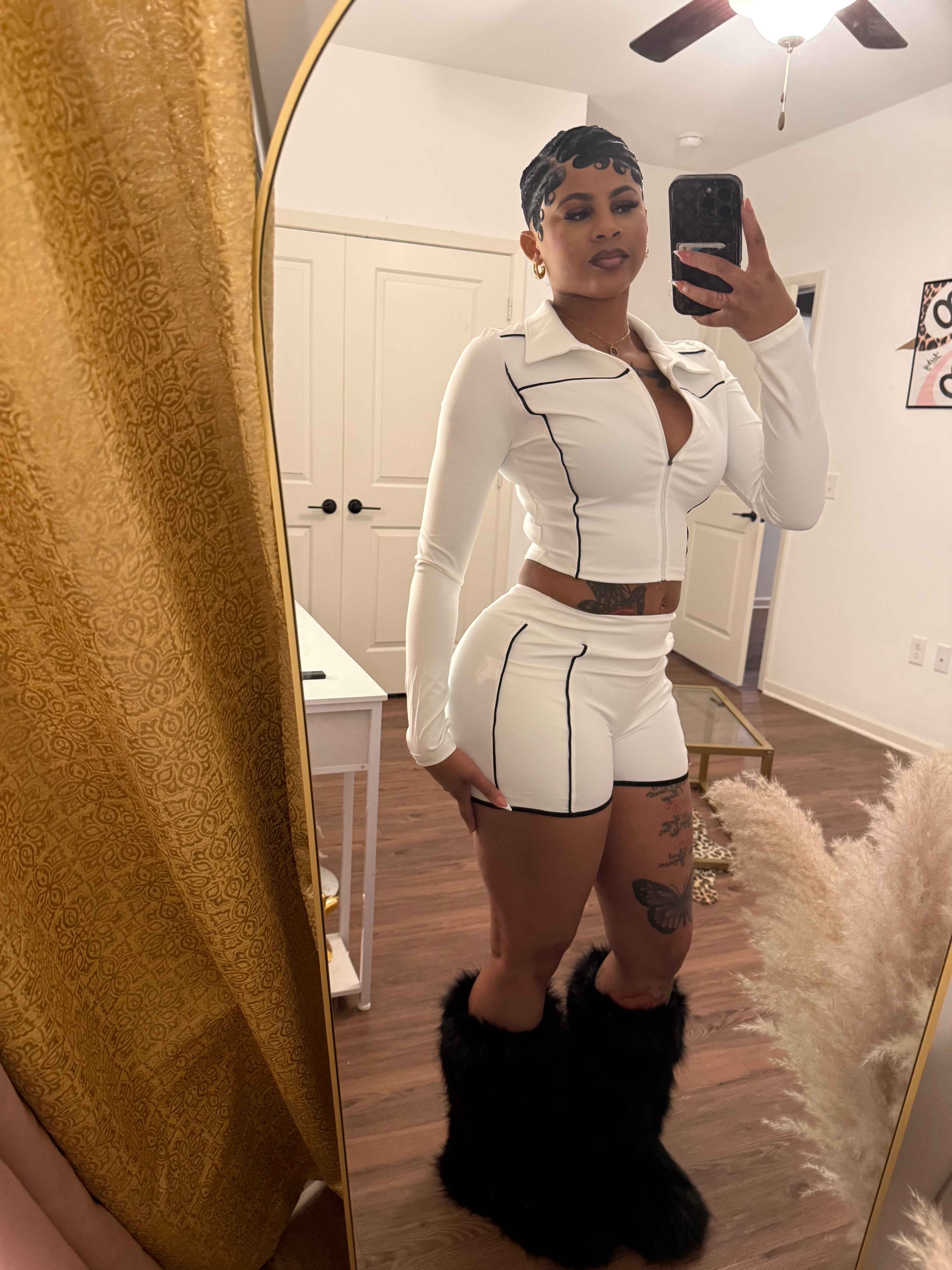 Frost fit set 🤍